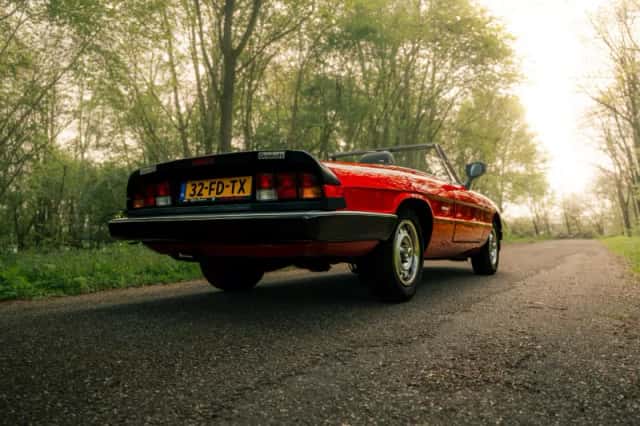 Alfa Romeo Spider (1986) thumbnail 4