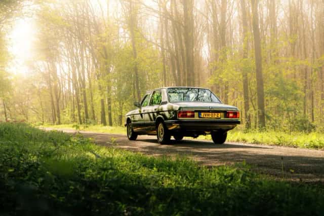 BMW 5-Serie (1980) thumbnail 2
