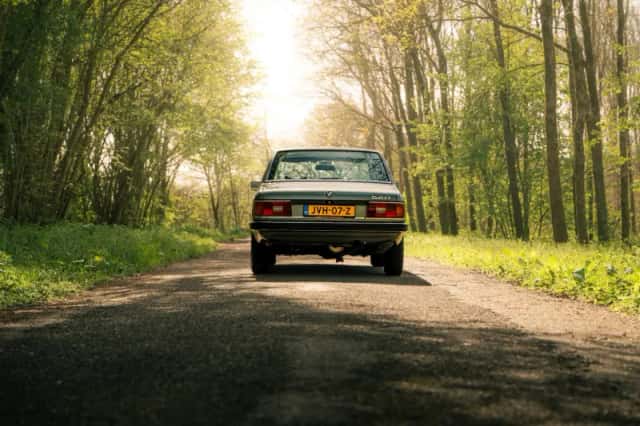BMW 5-Serie (1980) thumbnail 5