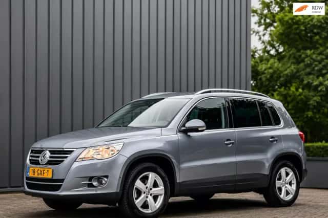 Volkswagen Tiguan (2008) thumbnail 1