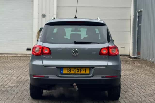 Volkswagen Tiguan (2008) thumbnail 4