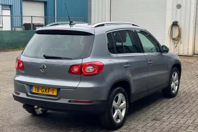 Volkswagen Tiguan (2008) thumbnail 5
