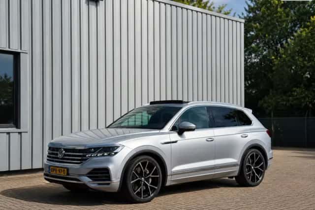 Volkswagen Touareg (2021) thumbnail 1