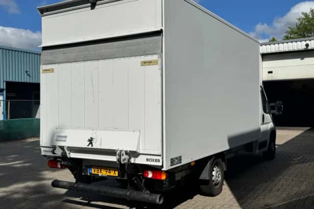 Peugeot Boxer (2018) thumbnail 4