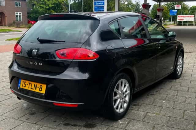 SEAT Leon (2012) thumbnail 4