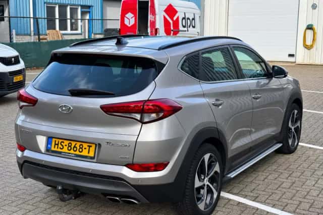 Hyundai Tucson (2016) thumbnail 5