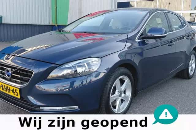 Volvo V40 (2013) thumbnail 1