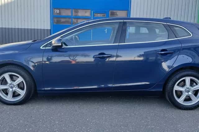 Volvo V40 (2013) thumbnail 4