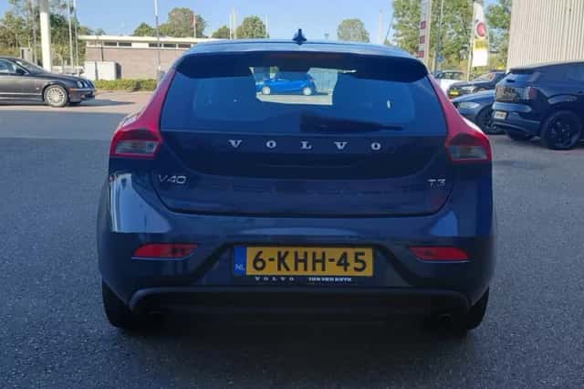 Volvo V40 (2013) thumbnail 6