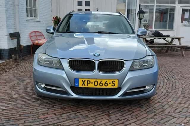 BMW 3-Serie (2011) thumbnail 2