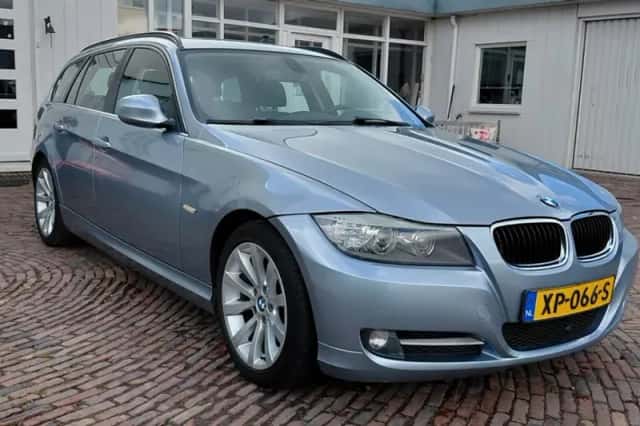 BMW 3-Serie (2011) thumbnail 3