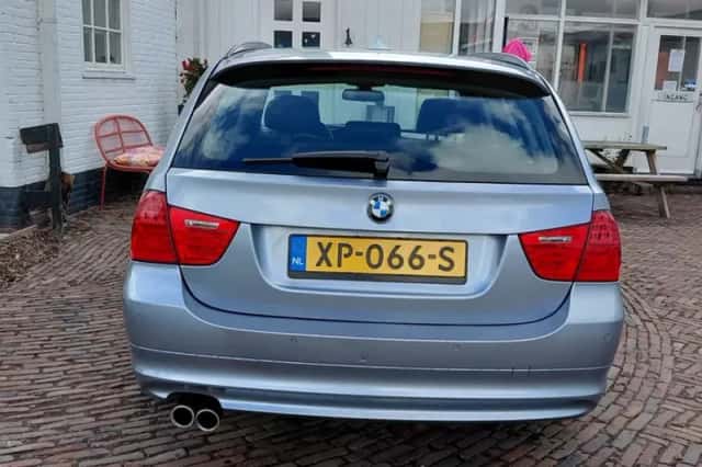 BMW 3-Serie (2011) thumbnail 4