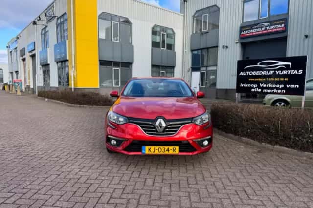 Renault Mégane (2016) thumbnail 2