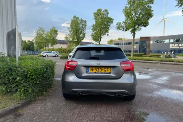 Mercedes-Benz A-Klasse (2013) thumbnail 3