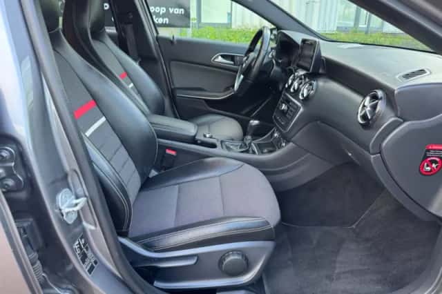 Mercedes-Benz A-Klasse (2013) thumbnail 6