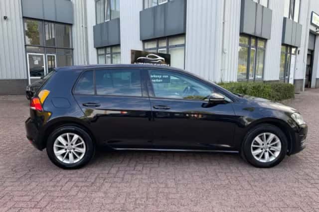 Volkswagen Golf (2013) thumbnail 5