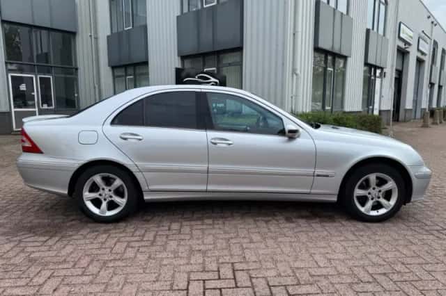 Mercedes-Benz C-Klasse (2007) thumbnail 5