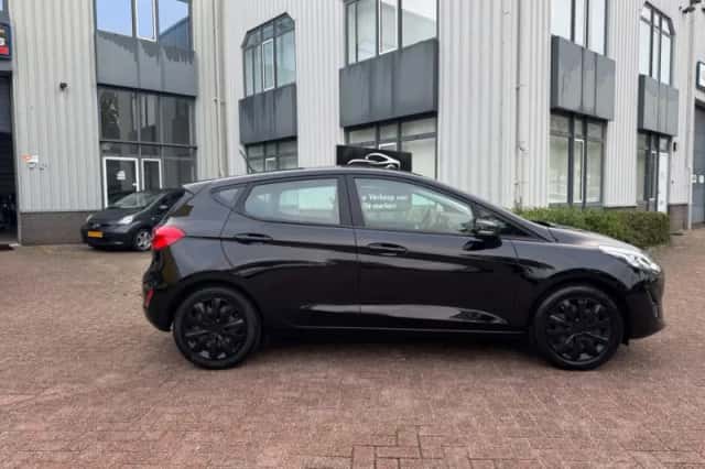 Ford Fiesta (2018) thumbnail 5