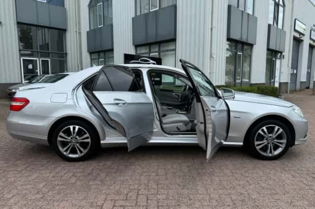 Mercedes-Benz E-Klasse (2009) thumbnail 6