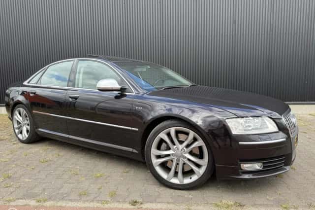 Audi S8 (2007) thumbnail 5