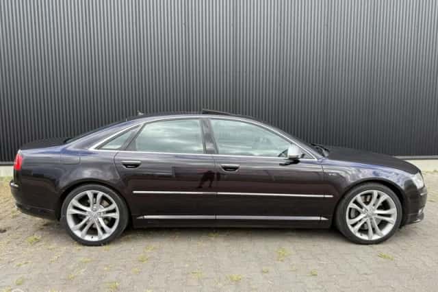 Audi S8 (2007) thumbnail 6