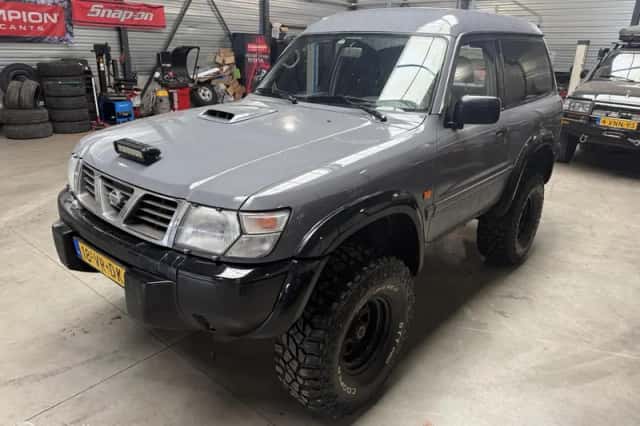 Nissan Patrol (2000) thumbnail 3