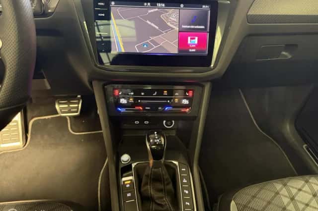 Volkswagen Tiguan (2022) thumbnail 5