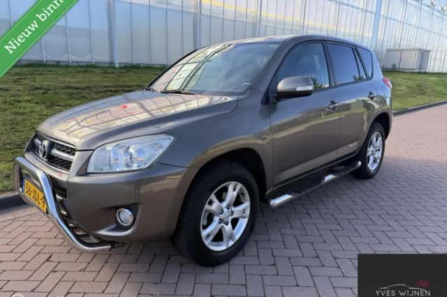 Toyota RAV4 (2009) thumbnail 1