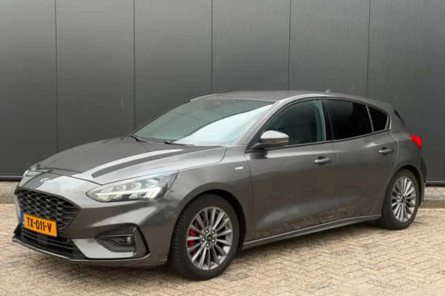 Ford Focus (2018) thumbnail 1