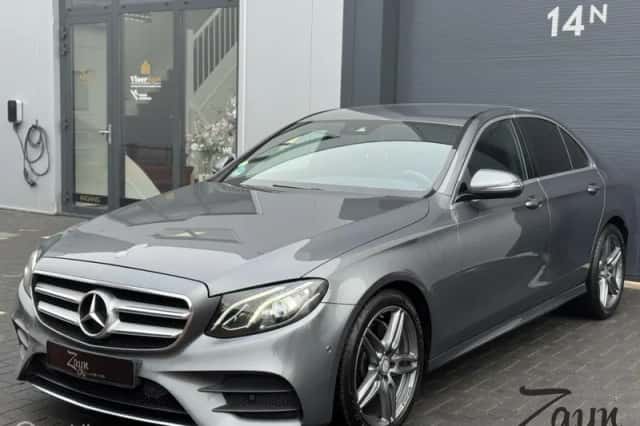 Mercedes-Benz E-Klasse (2016) thumbnail 1