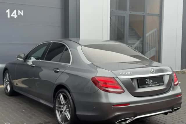 Mercedes-Benz E-Klasse (2016) thumbnail 4