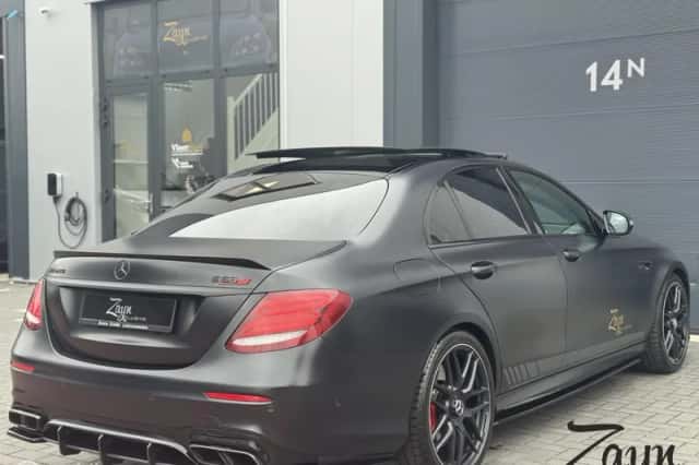 Mercedes-Benz E-Klasse (2017) thumbnail 2