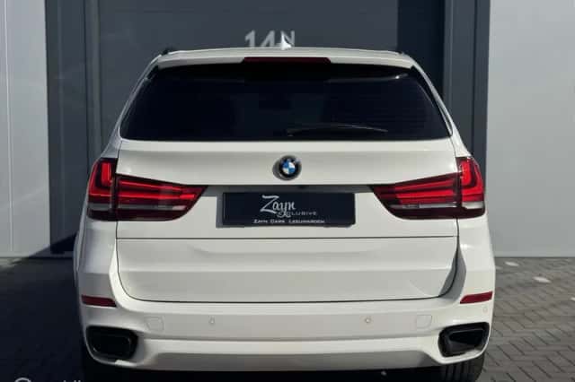 BMW X5 (2015) thumbnail 6