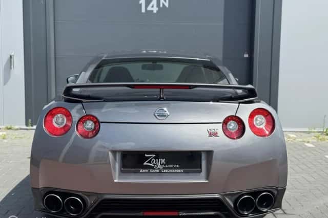 Nissan GT-R (2013) thumbnail 6