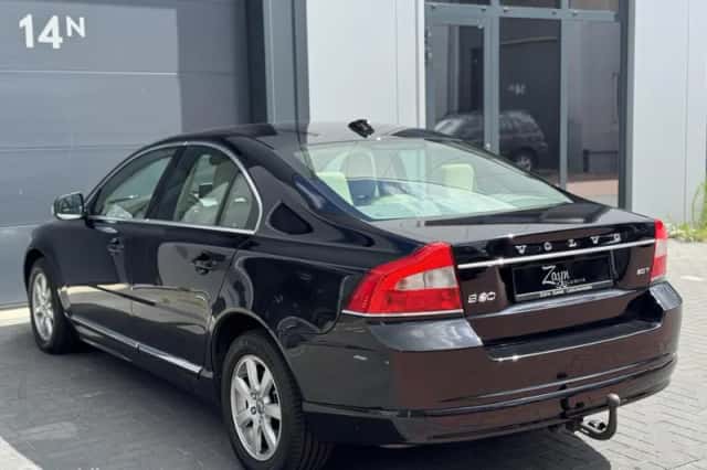 Volvo S80 (2010) thumbnail 4