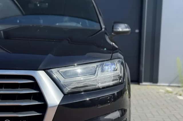 Audi Q7 (2016) thumbnail 4