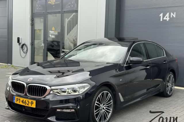 BMW 5-Serie (2017) thumbnail 1