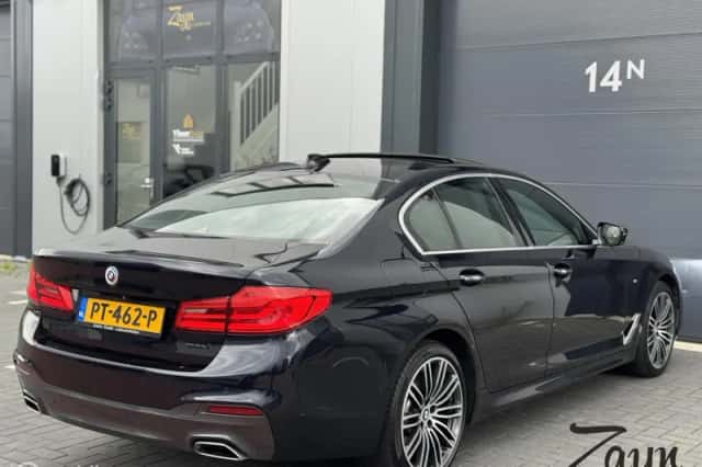 BMW 5-Serie (2017) thumbnail 2