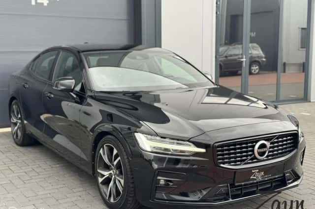 Volvo S60 (2021) thumbnail 3