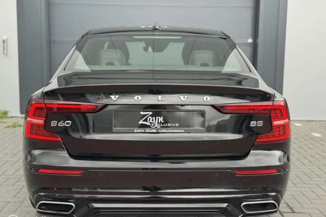 Volvo S60 (2021) thumbnail 6