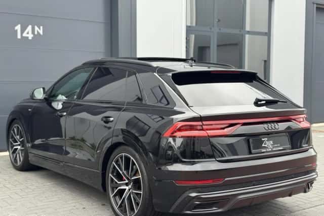 Audi Q8 (2019) thumbnail 4