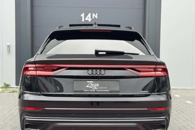 Audi Q8 (2019) thumbnail 6