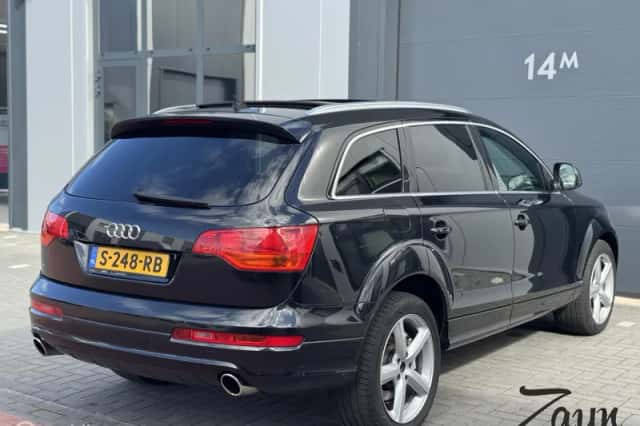 Audi Q7 (2006) thumbnail 2
