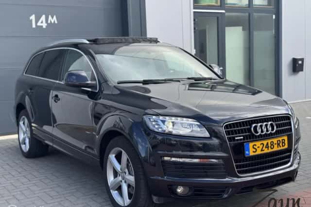 Audi Q7 (2006) thumbnail 3