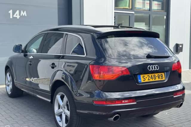 Audi Q7 (2006) thumbnail 4