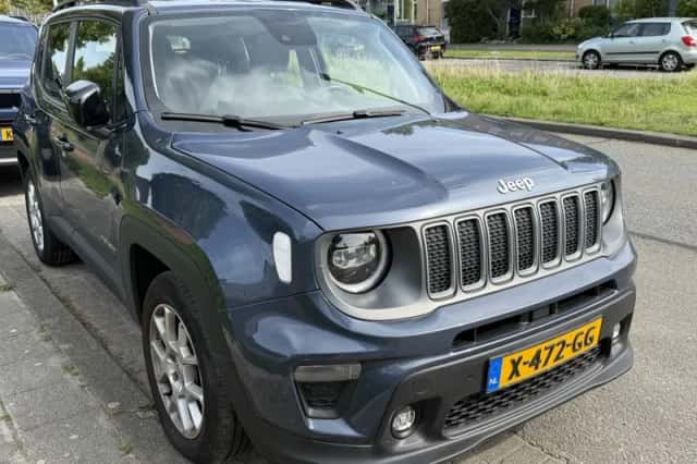 Jeep Renegade (2024) thumbnail 2