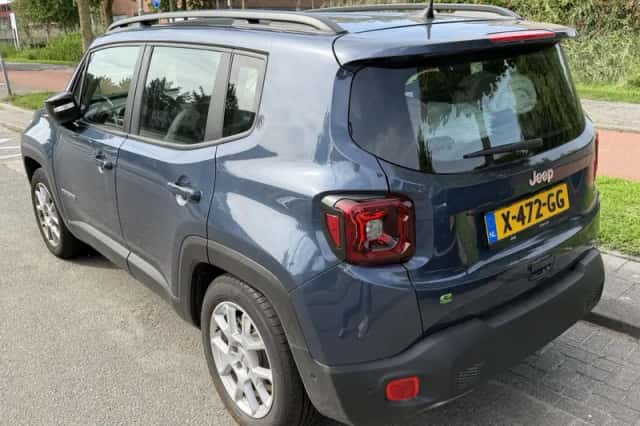 Jeep Renegade (2024) thumbnail 3