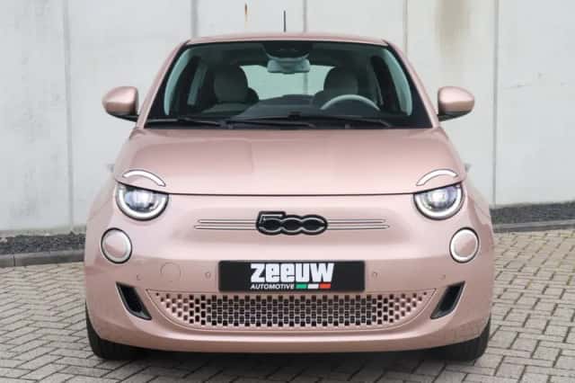 Fiat 500e (2024) thumbnail 5