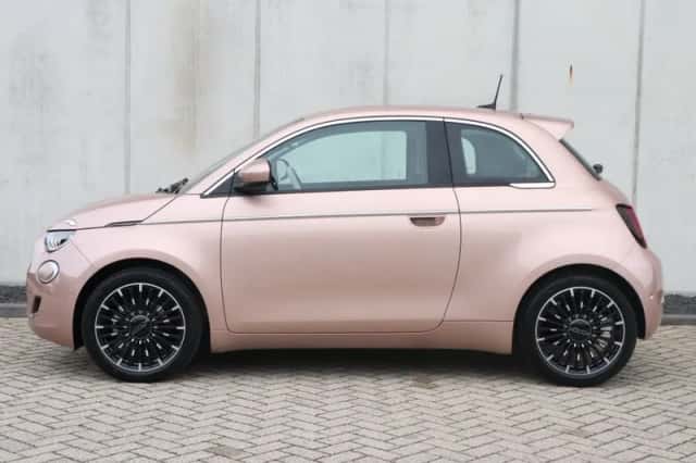 Fiat 500e (2024) thumbnail 6