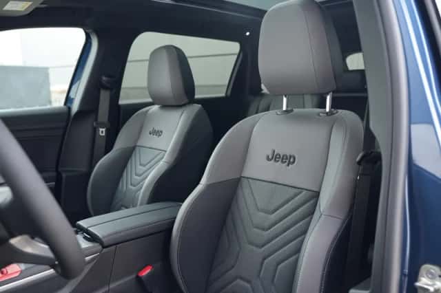 Jeep Compass (2026) thumbnail 3